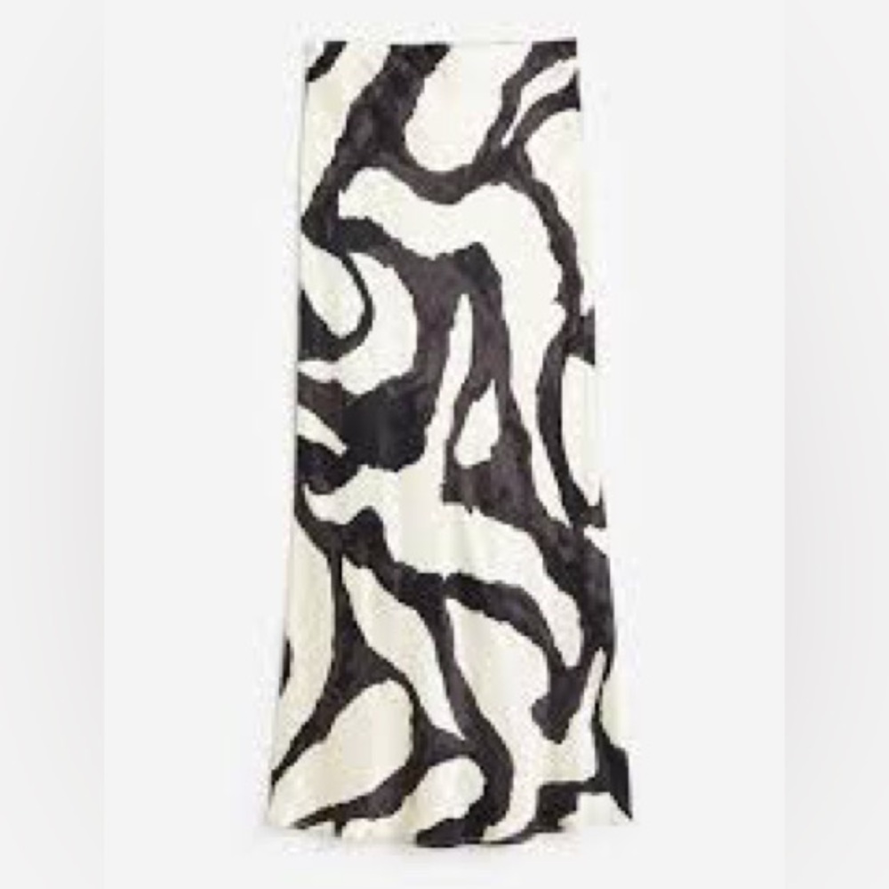 NWT H&M satin black and cream skirt size small